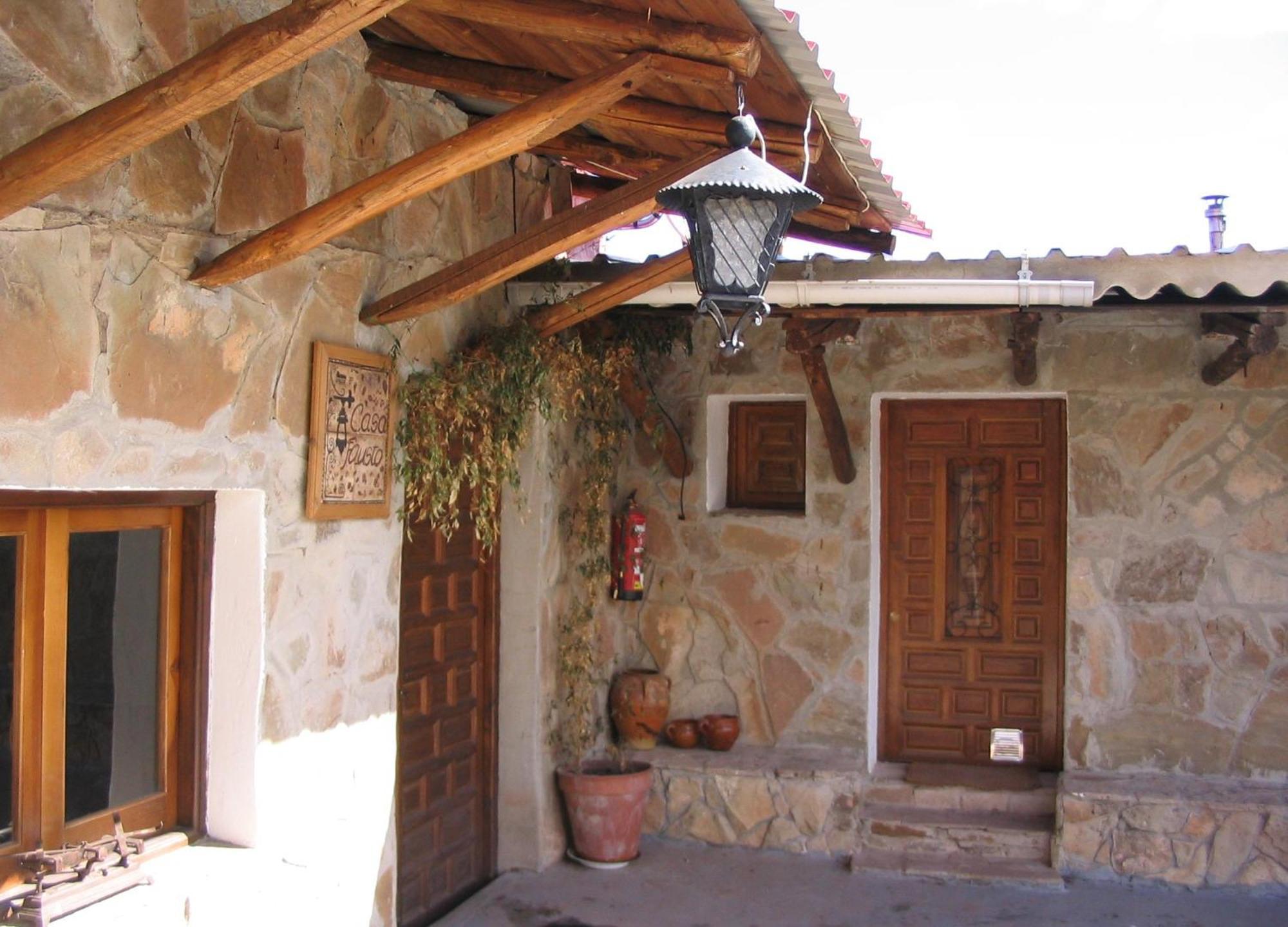 Camping Casa Fausto Cerca De Dinopolis Formiche Alto Chambre photo