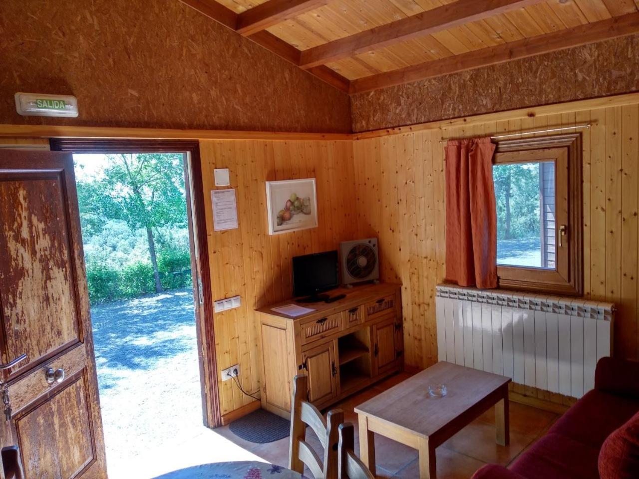 Camping Casa Fausto Cerca De Dinopolis Formiche Alto Extérieur photo